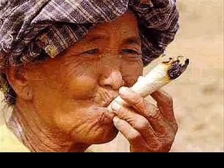 تحشيش عراقي مو طبيعي حبيت وحدة وكمت افكر بالزواج