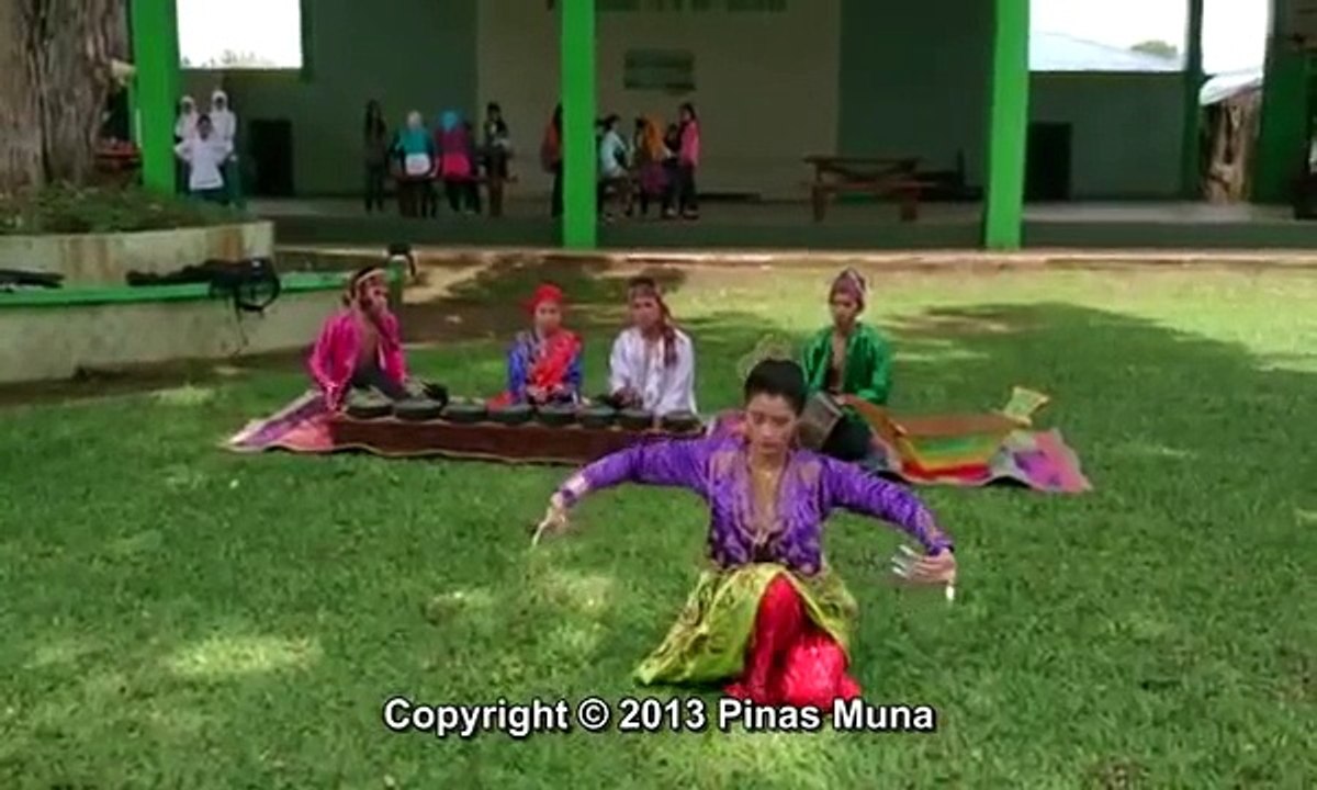 Traditional Tausug Dance: Pangalay Linggisan