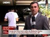 Roberto Carlos chega para velório da filha em São Paulo