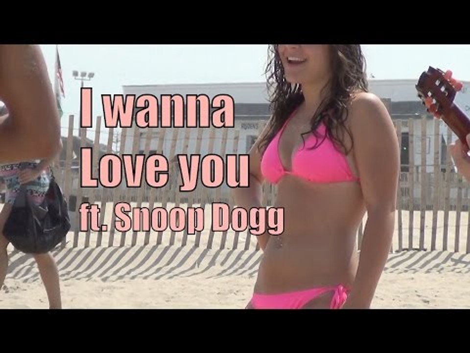 Serenading Girls with Akon & Snoop Dogg Songs by Maxmantv