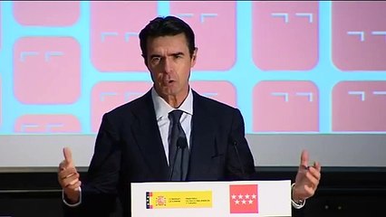 El ministro de Industria, Energía y Turismo presenta una campaña contra el ciberacoso infantil