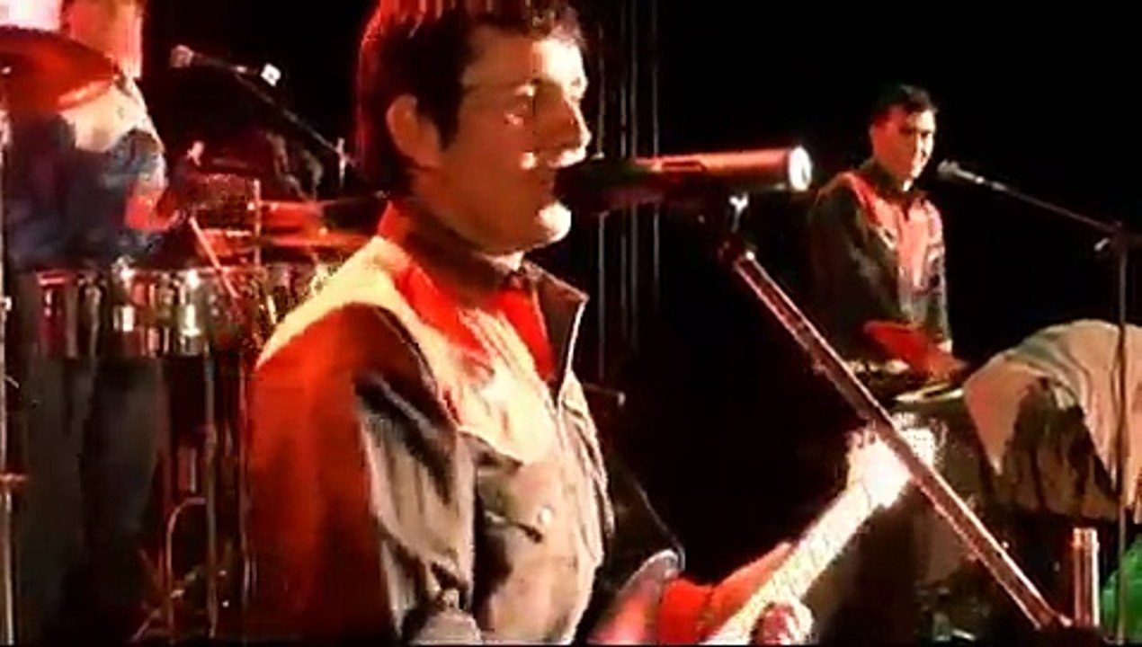 Los Cumbieros y sus bailarinas en FAGAF 2012