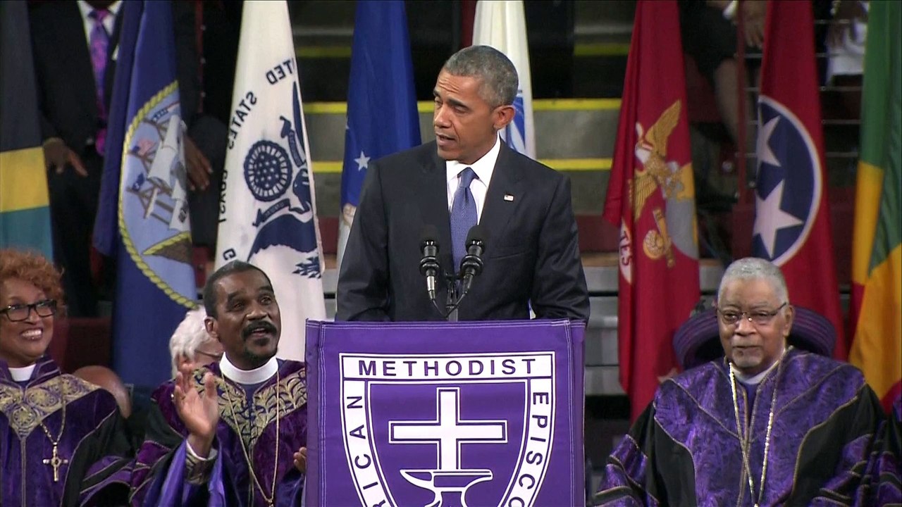 À Charleston, Barack Obama chante "Amazing Grace" en hommage aux victimes