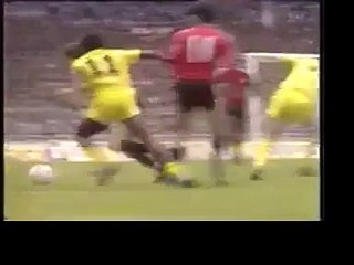 Terry Fenwick tackle on Garth Crooks 1982 FA Cup Final