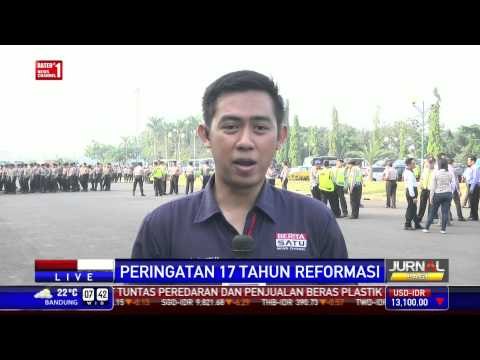 Peringatan 17 Tahun Reformasi, Massa Serbu Istana Negara