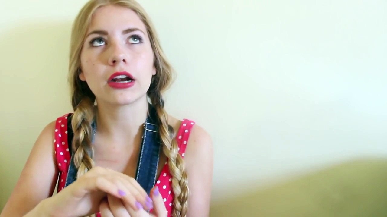 Kissing with Invisalign? (Things Your Dentist Won't Tell You)