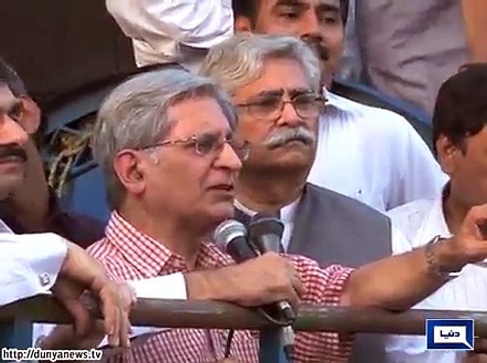 Opposition's protest against load-shedding in front of press club.