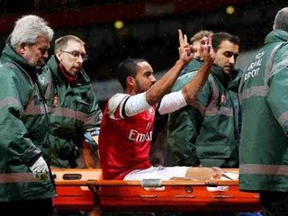 Video herunterladen: Arsenal 2 Tottenham Hotspurs 0 Review