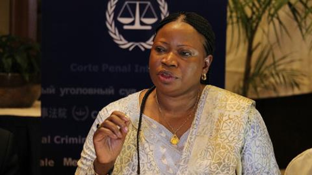 Talk to Al Jazeera - Fatou Bensouda: South Africa 'had to arrest Omar al-Bashir'