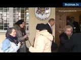 Bez komentāriem: Prezidents Varšavā piedalās referendumā