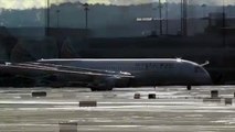 United Airlines 787 first landing takeoff SFO 2012