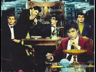 IDOLI - Pomoć, pomoć (1980)