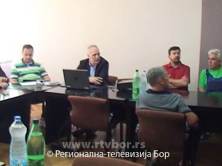 Izgradnja nasipa u Radujevcu, 27. jun 2015. (RTV Bor)