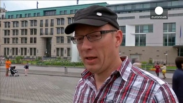 الشارع الألماني منقسم حول مسألة الاستفتاء على الديون اليونانية