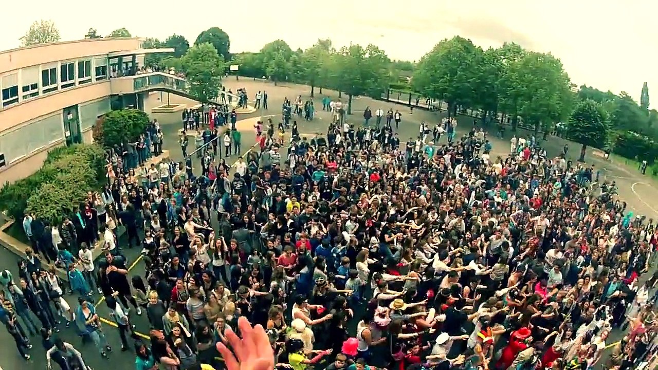 LANCE DE BONBONS 2012 ( SOPHIE-BARAT )