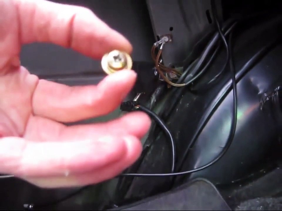 Mercedes Benz W124 230E Antenne einbauen