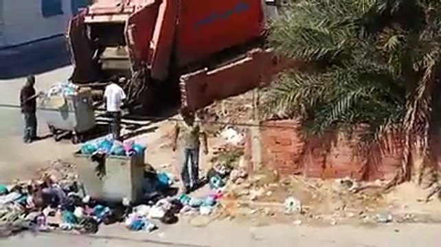 فضيحة : هكذا يتم رفع الفضلات في ولاية المنستير بتونس