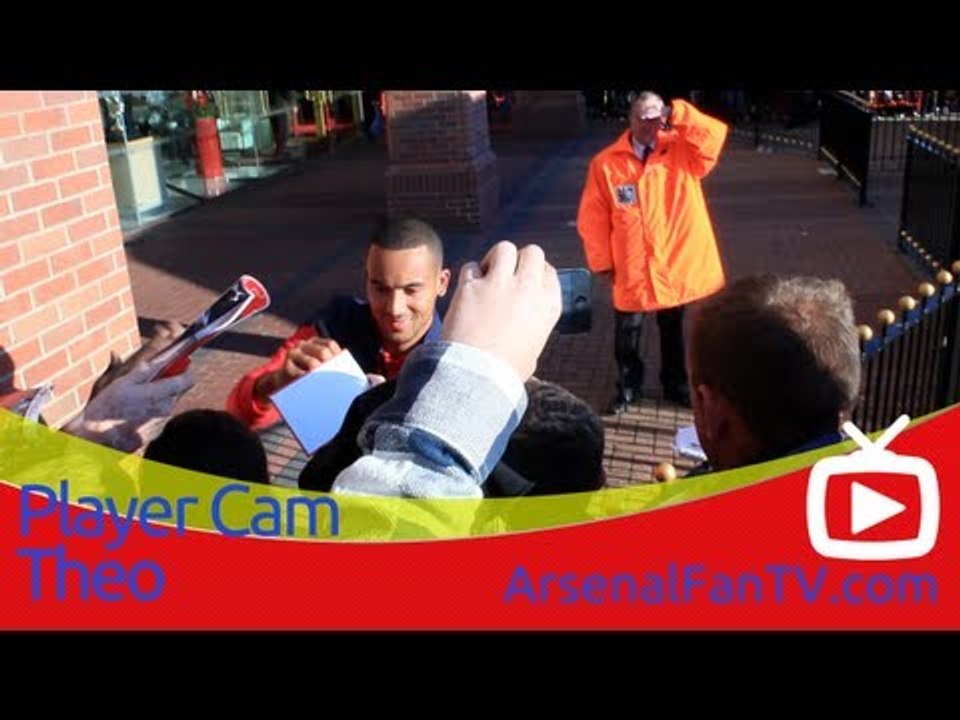 Arsenal FC 3 Sunderland - Theo Walcott meets the Fans  - ArsenalFanTV.com