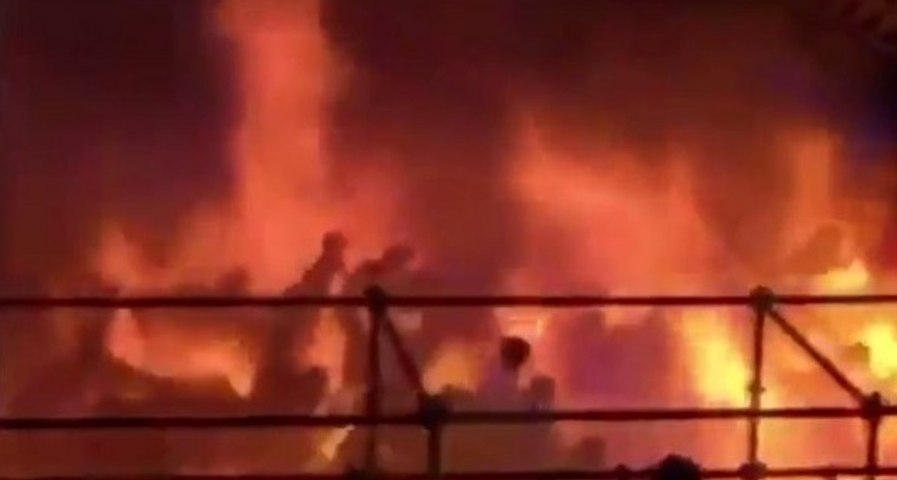 Taiwan Formosa Water Park fire injures hundreds 台湾八仙樂園粉塵爆炸，数百人陷火海
