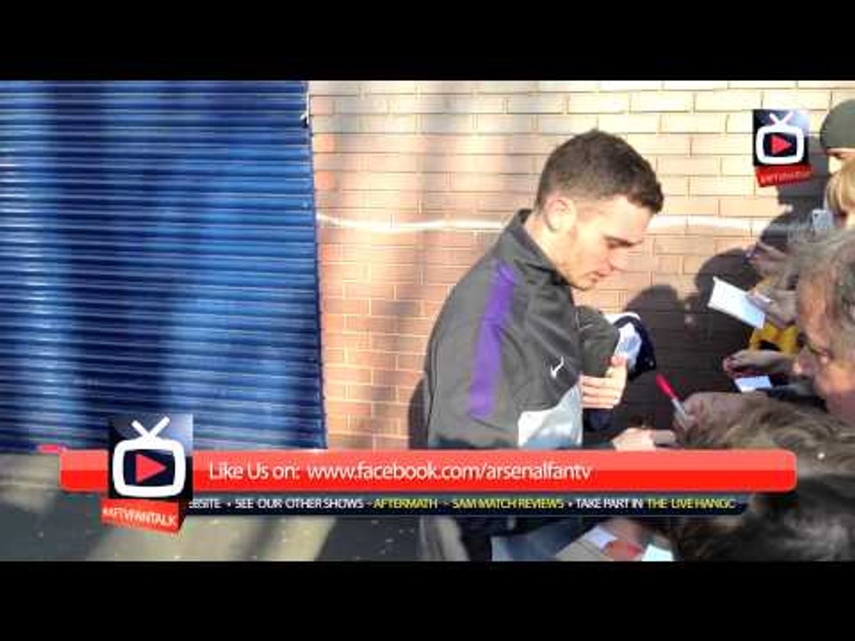 Thomas Vermaelen signs autographs for the fans after Arsenal 2 v West Brom 1 - ArsenalFanTV.com