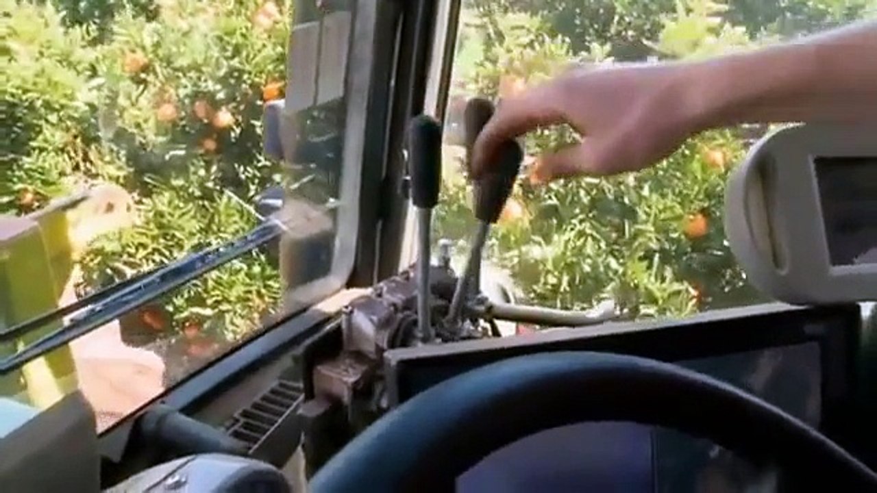 Portakal toplama makinası