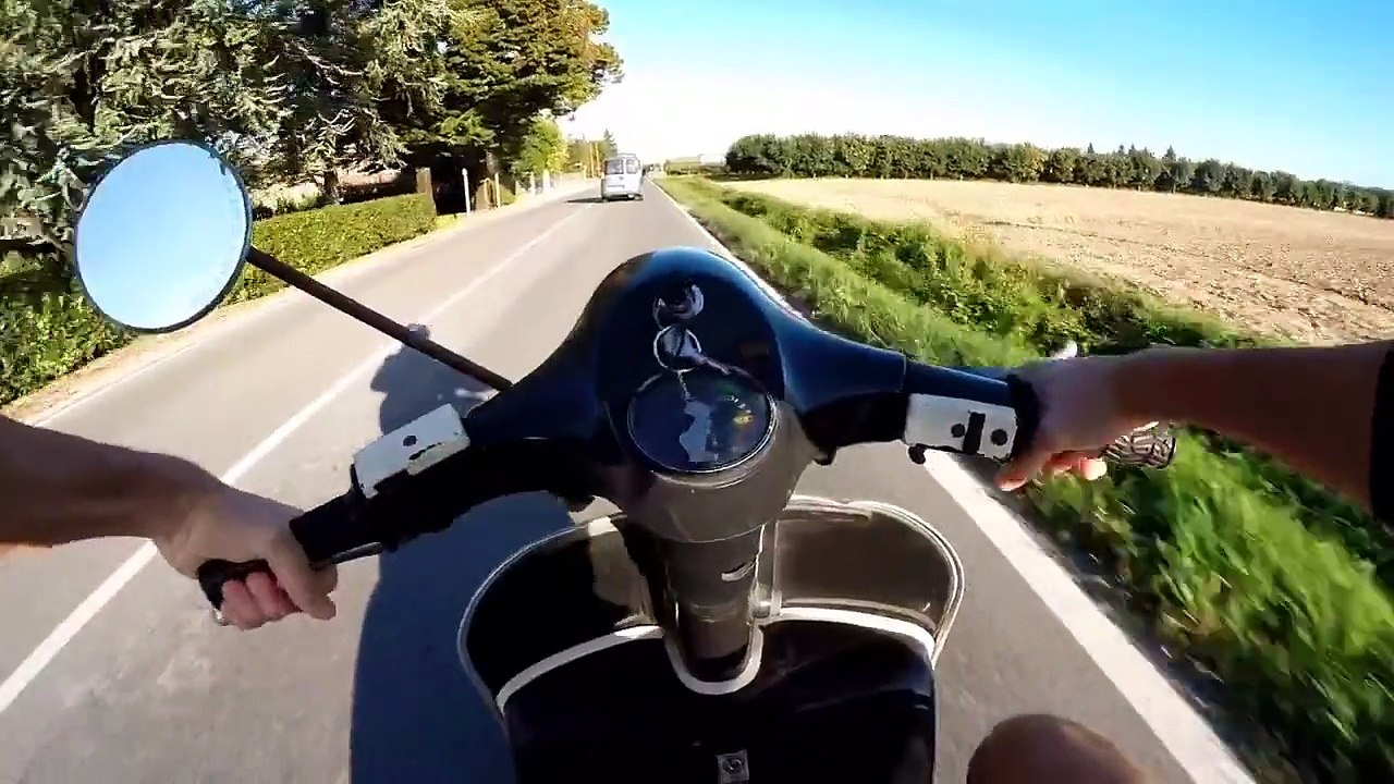 Vespa  PX125, a Day Trip