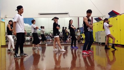 第二組：傳播龍頭gagaga (Kop老師街舞體育課期末考103下)