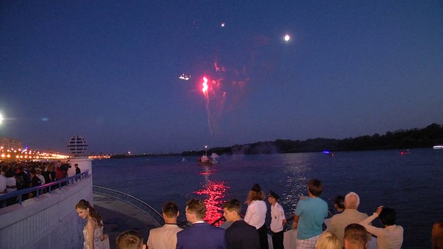 Видеосъёмка в Омске . Выпускной салют выпускникам
