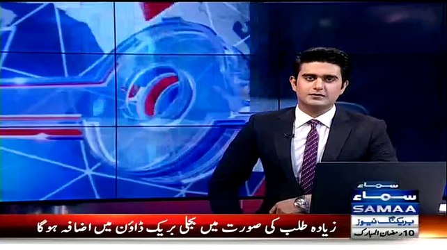 Reham Khan Makes Selfies With Fans On Iftaar Dinner