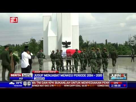 Jusuf Anwar Dimakamkan di Makam Pahlawan Kalibata