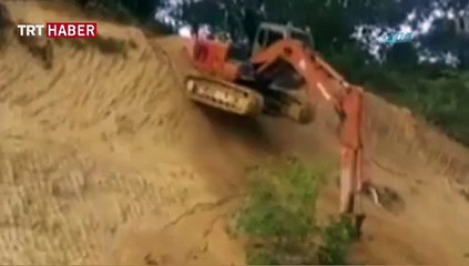 Kepçe Operatörü Şov Yapıyor !