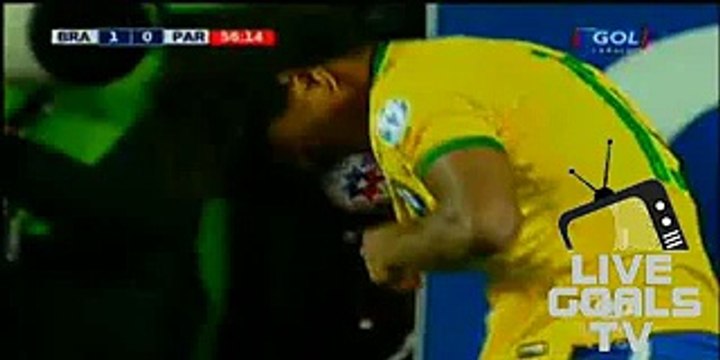 Willian Amazing Skills Brazil 1-0 Paraguay