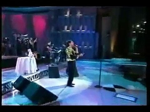 Cristian Castro vuelveme a querer , mi vida sin tu amor, llorar por dentro (live)