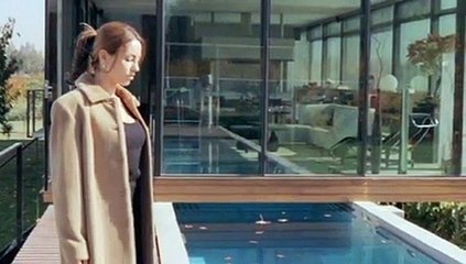 Kothay Uttay Remix Song ft Barbara Mori from _Spanish Beauty