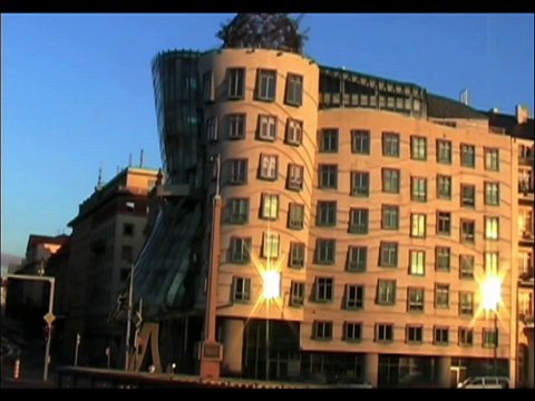 Frank Gehry and Vlado Milunic: Dancing House, Prague