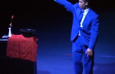 Circus Center Performance - Classy and Sophisticated Stage Magic