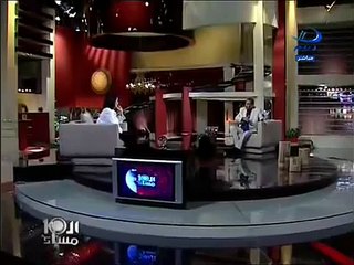 العاشره مساءً - " الخال " عبد الرحمن الأبنودي 3/8