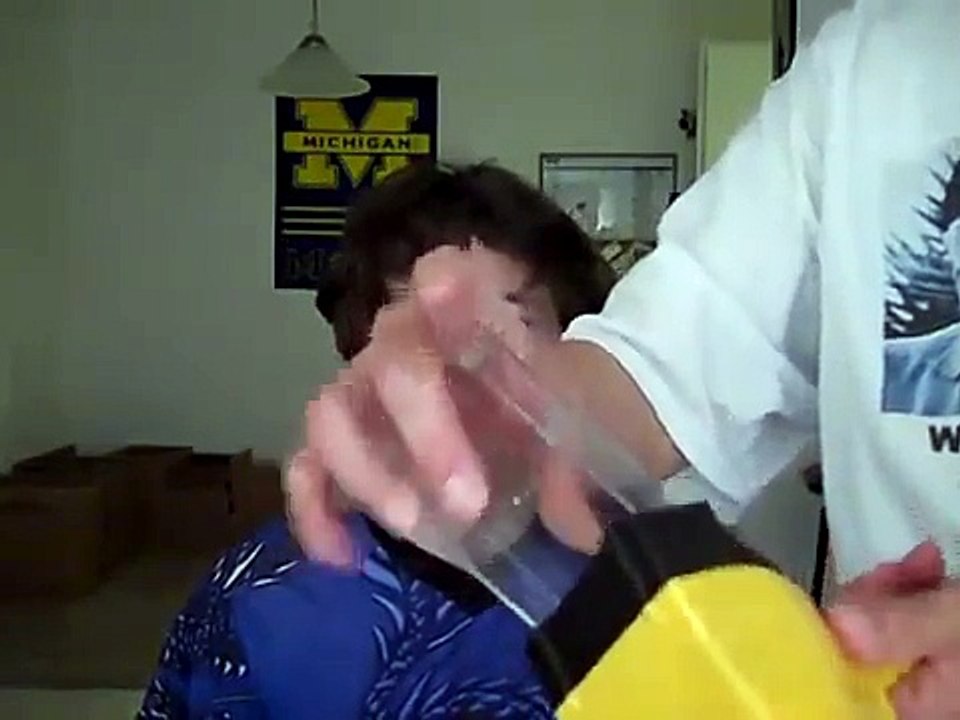 ejvmev - Jimmy-Pop's Flowbee Haircut
