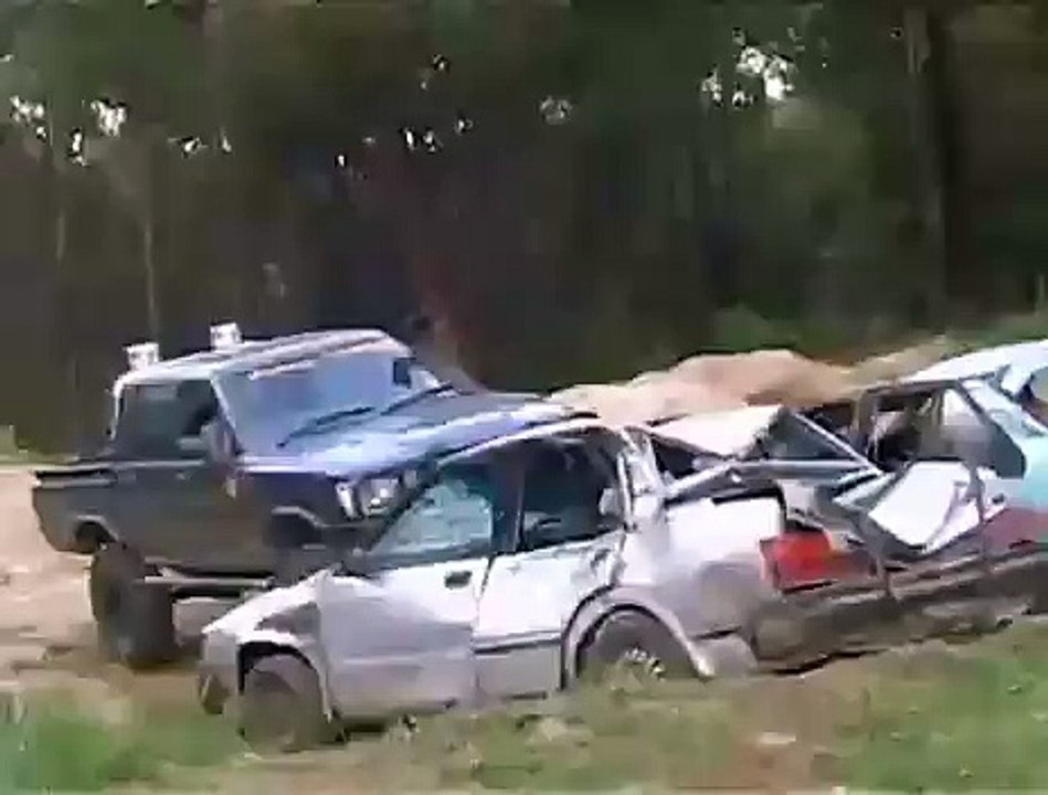 Big Grey Hilux Car Crushing
