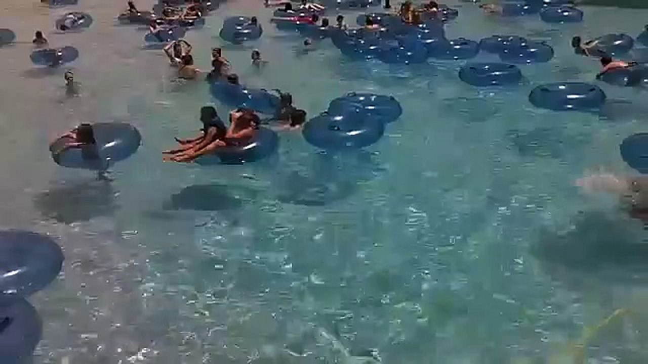 Wavepool Lifeguard Rescue 4