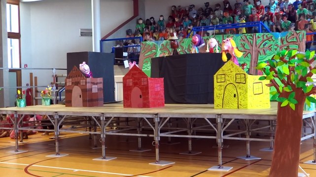 Kermesse 2015 - Spectacle 1 à la Halle du Buis - Saint Blaise du Buis