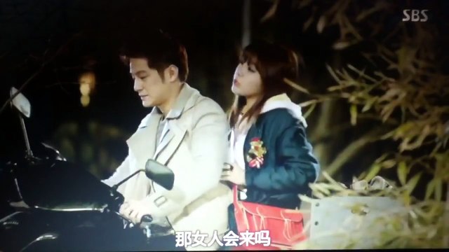 [130307] Kim Bum (김범) & Jung EunJi (정은지) - Cute 뽀뽀 Kiss Cut