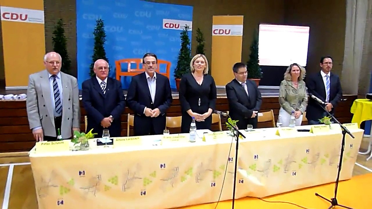 JULIA KLÖCKNER singt: Deutsche NationalHymne - fotoNoWo