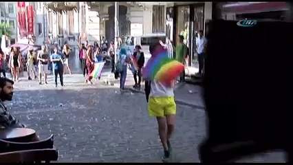 LGBT yürüyüşüne polis müdahalesi