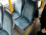 Δείτε για ποιο λόγο τα καθίσματα σε όλα τα λεωφορεία είναι πολύχρωμα!