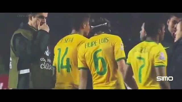 Brasil: Robinho y Filipe Luis increparon a Thiago Silva por mano ante Paraguay
