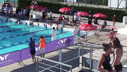 Rébecca Gensane remporte un 100 Dos face à des benjamines à Vienne (1 mn 23) Juin 2015