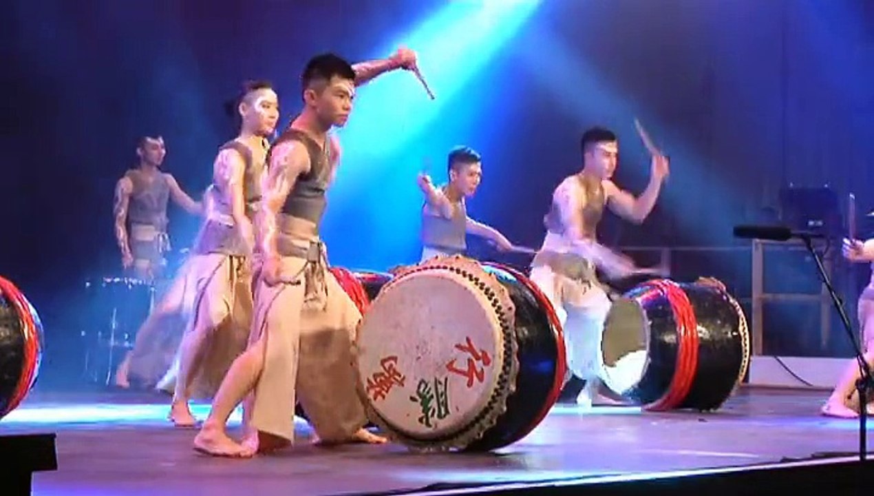 Met een fototoestel vooraan op laatste dag Op Roakeldais - RTV Noord