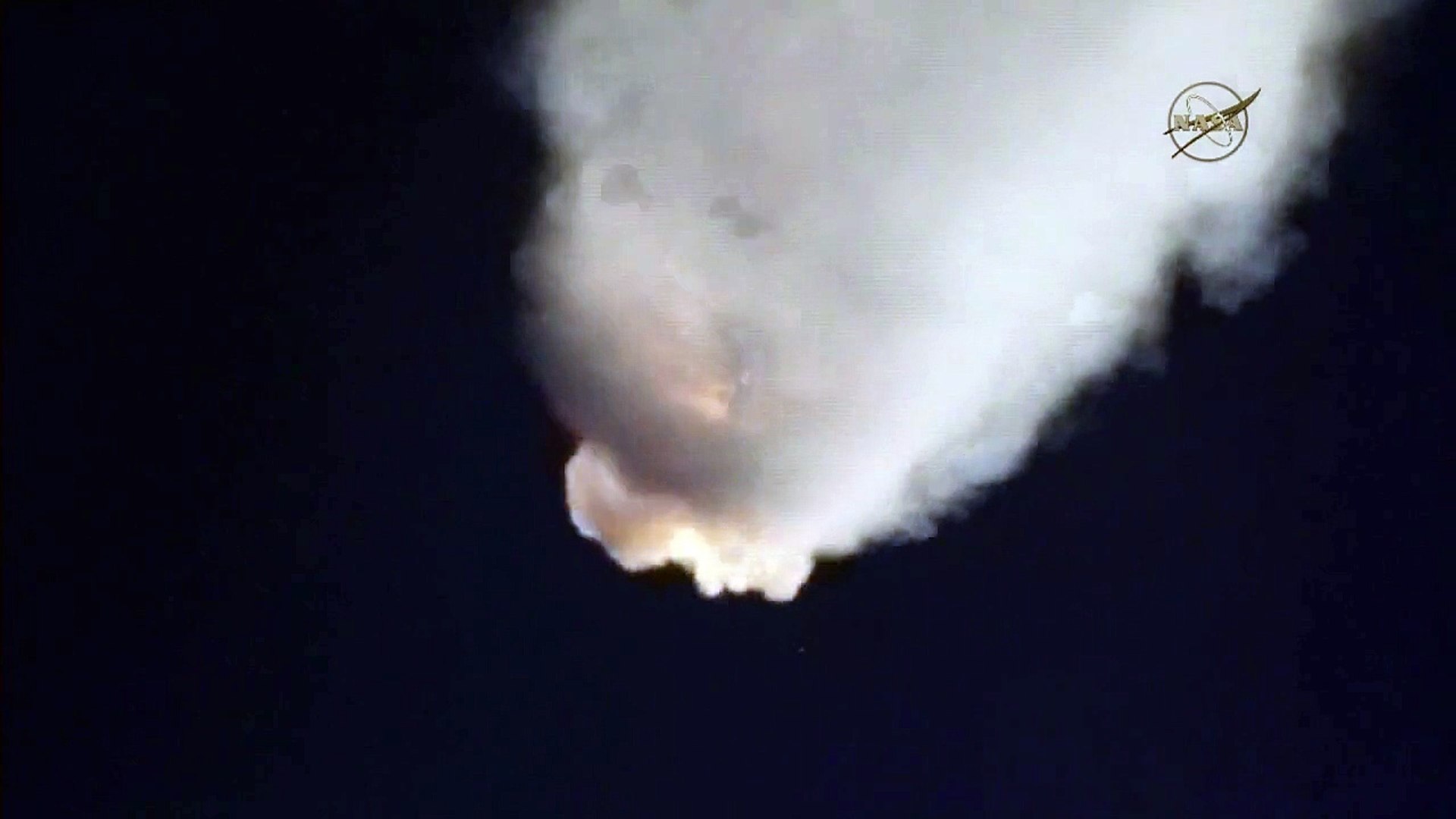 Cápsula SpaceX explota durante el despegue
