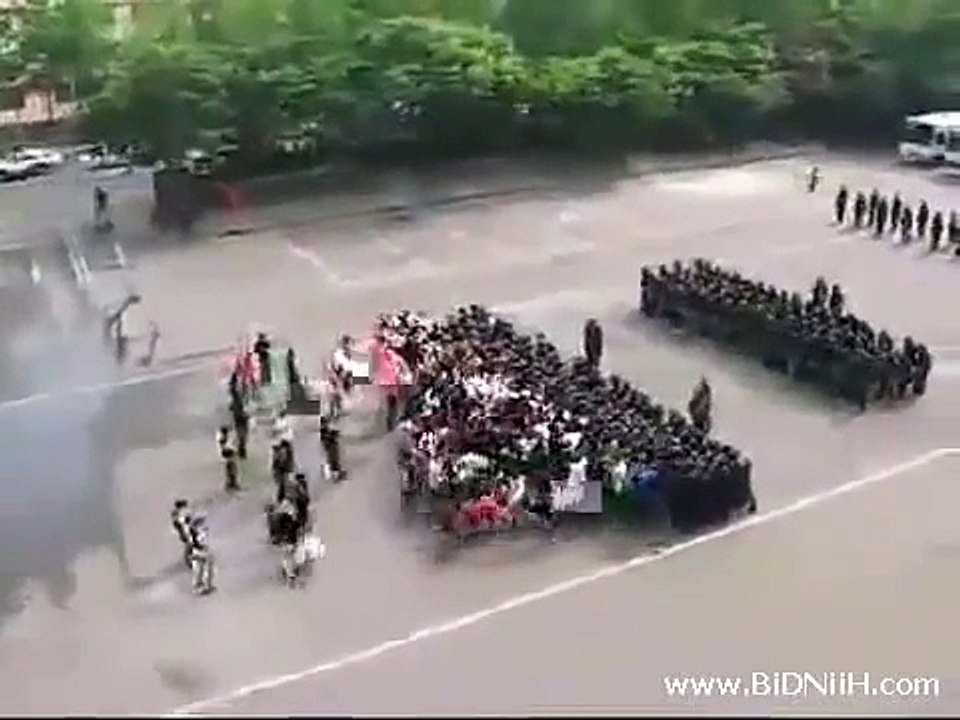 босогчидыг дарж буй бичлэг